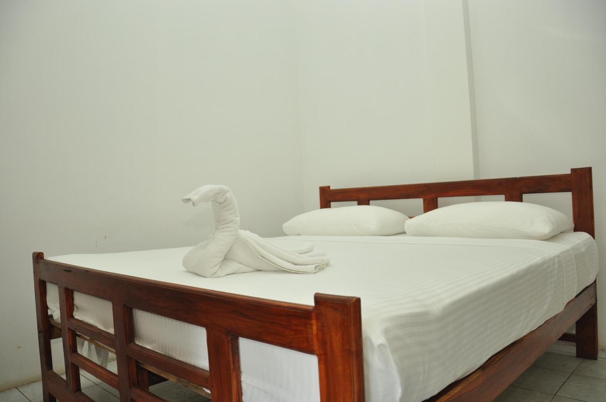 Sujatha Tourist Rest Hotel Dambulla Ruang foto