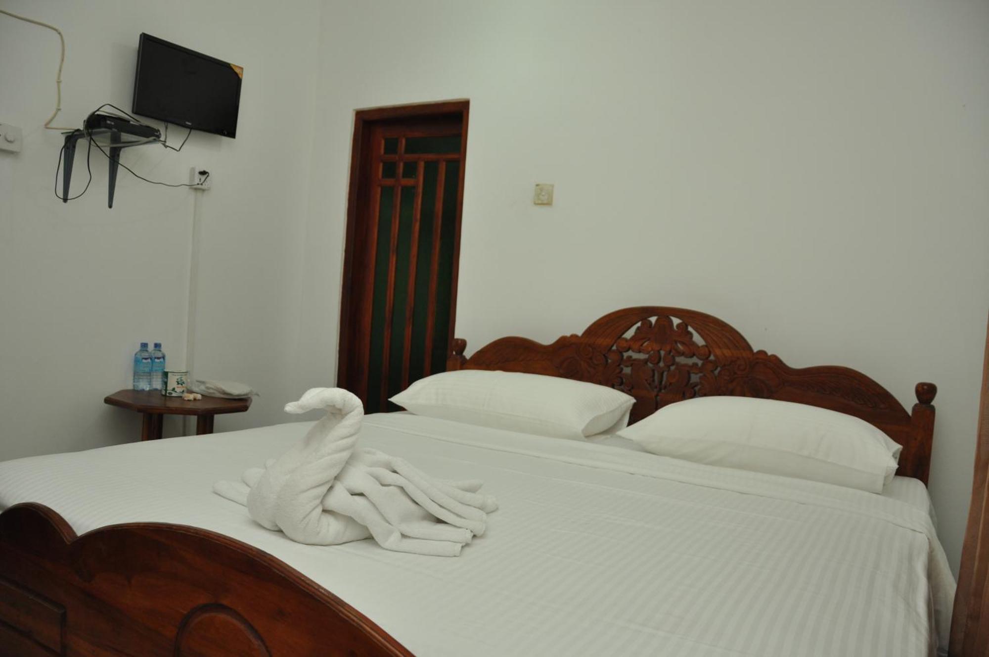 Sujatha Tourist Rest Hotel Dambulla Ruang foto