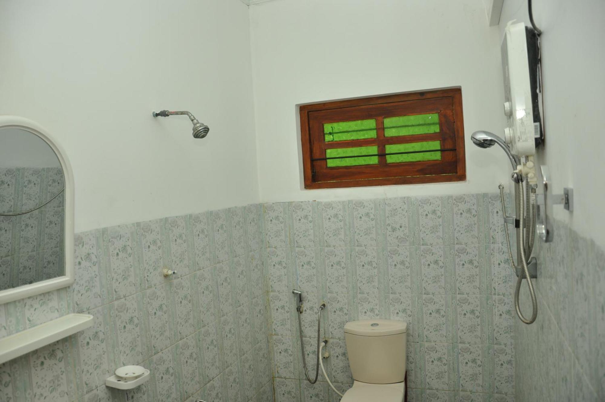 Sujatha Tourist Rest Hotel Dambulla Ruang foto